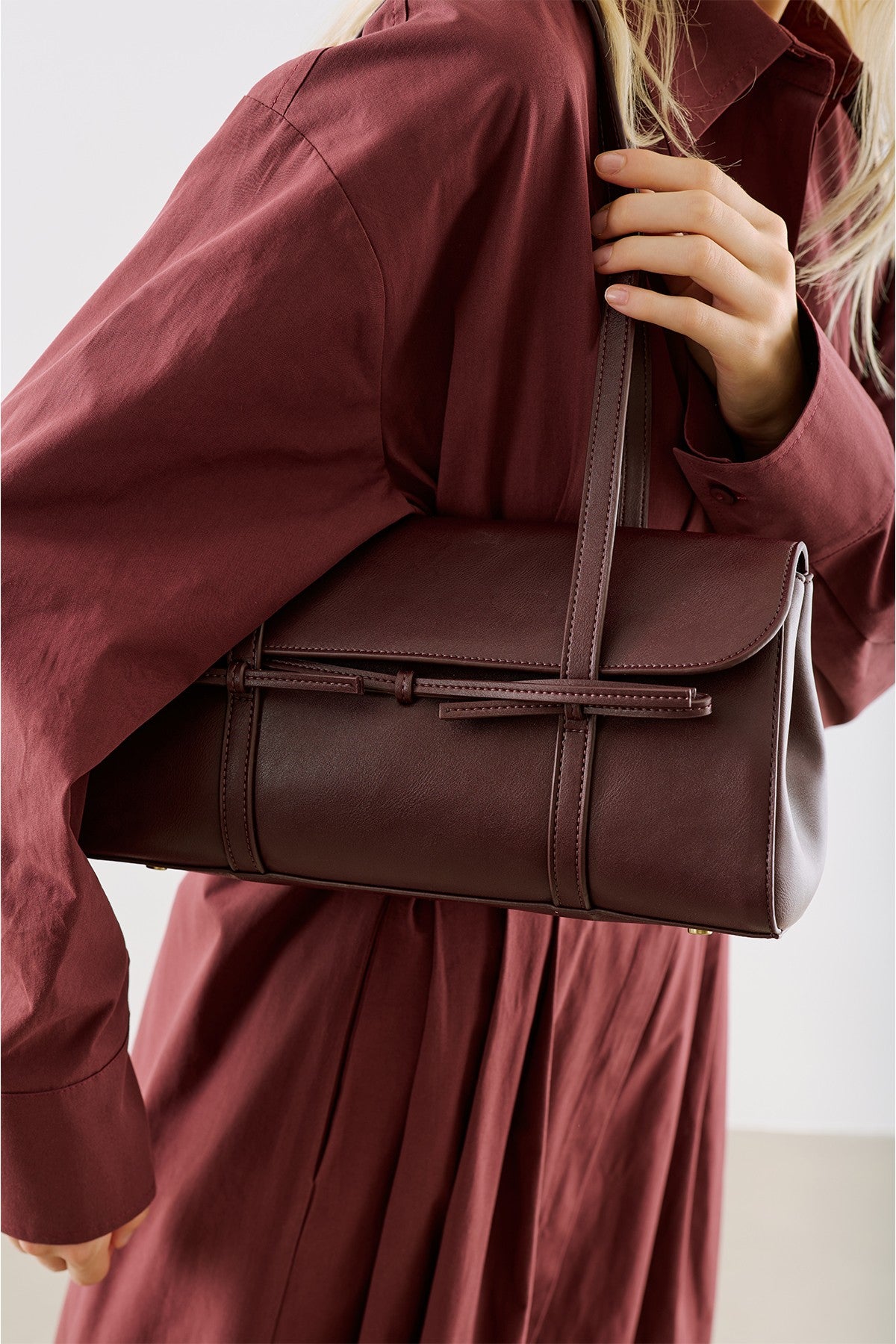 Misty Flap Shoulder Bag Burgundy