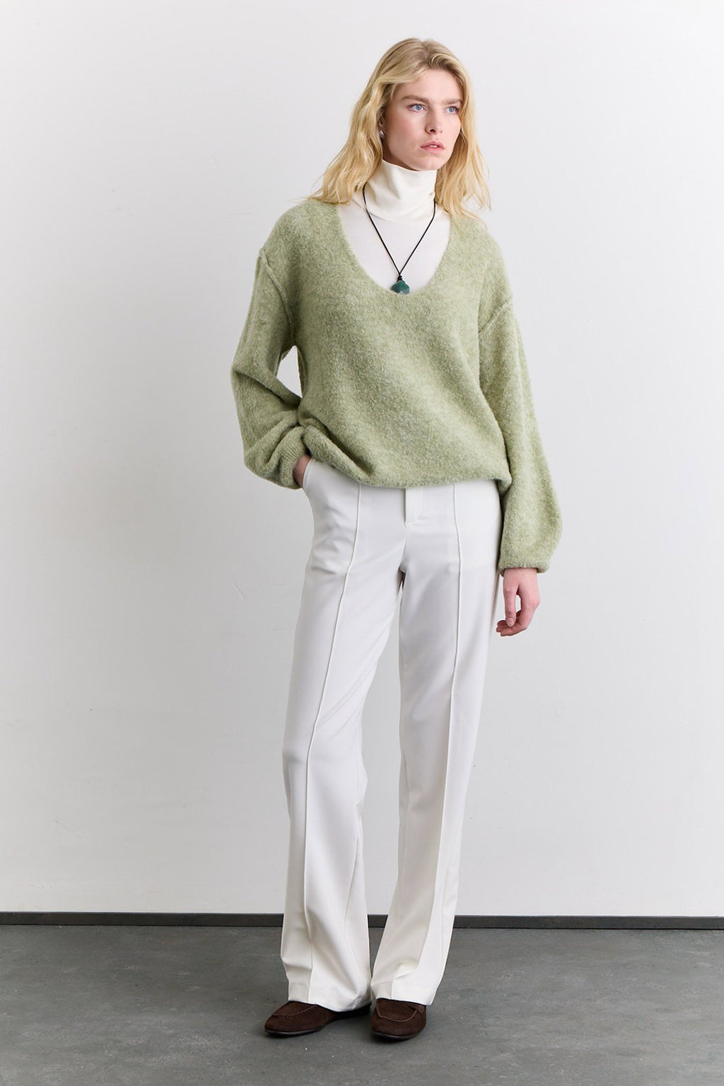 Soft-Textured Knit Sweater Green