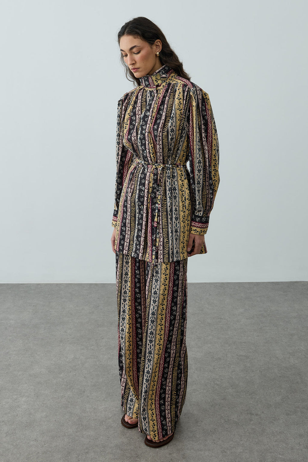 High Collar Patterned Set