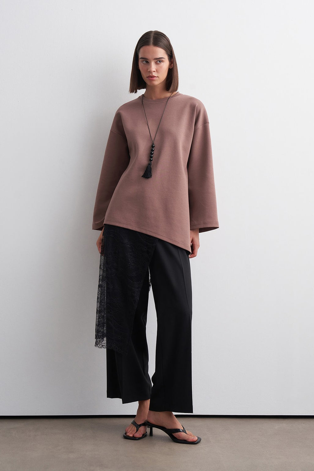 Kali Asymmetric Sweatshirt Dusty Brown