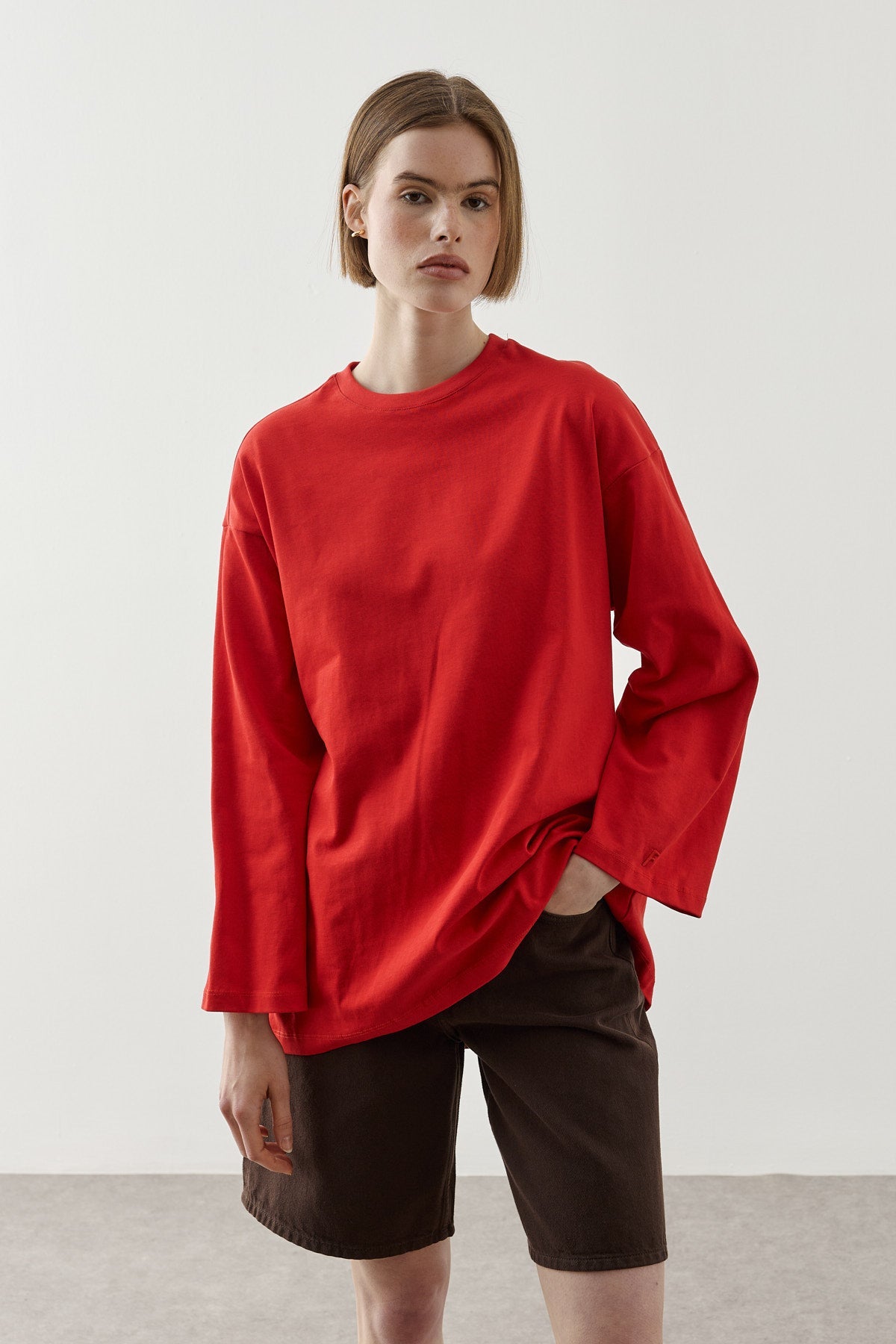 Basic Cotton T-Shirt with Contrast
Tie Detail Red