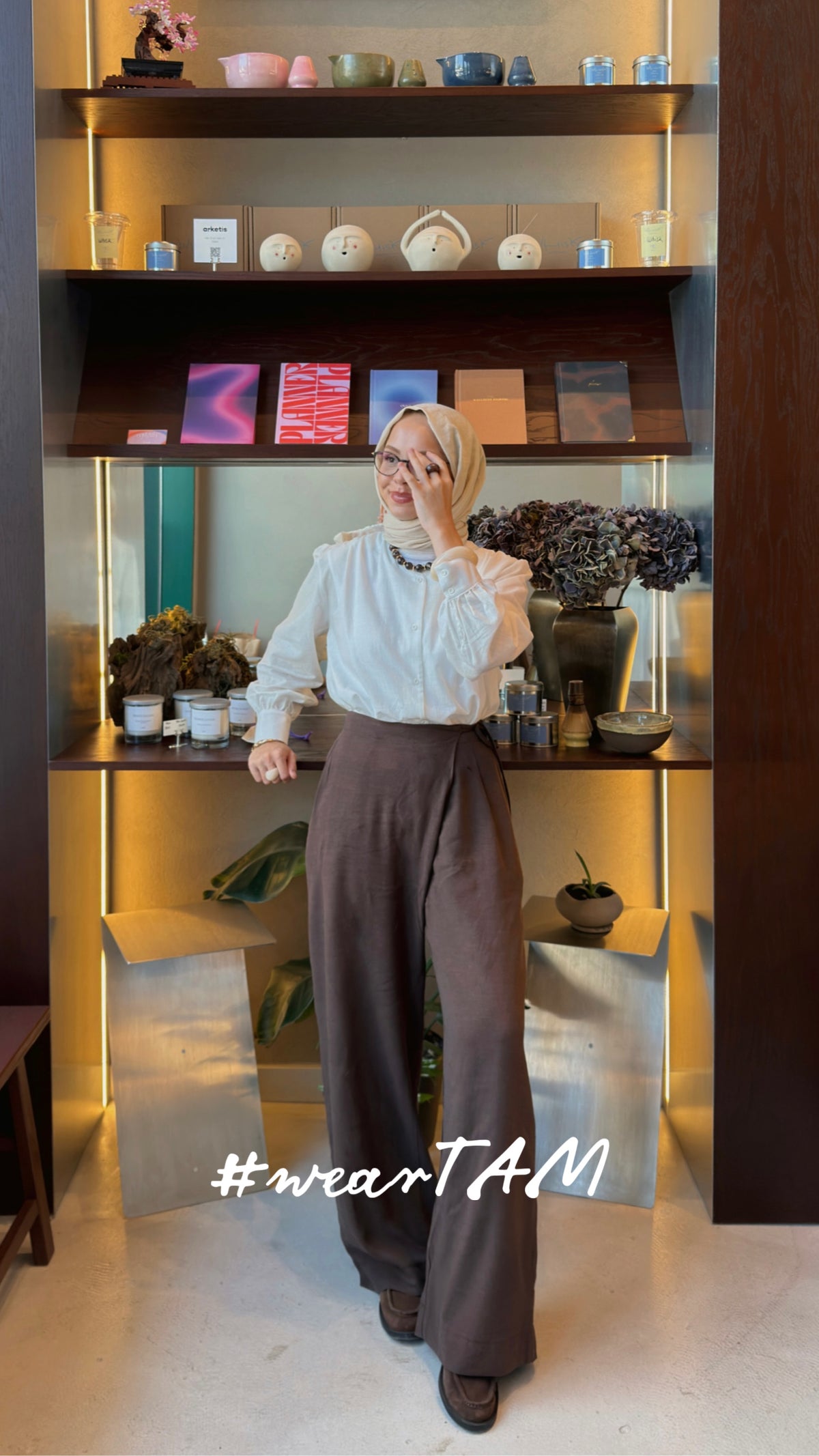 Flap Tie Linen Trousers Brown