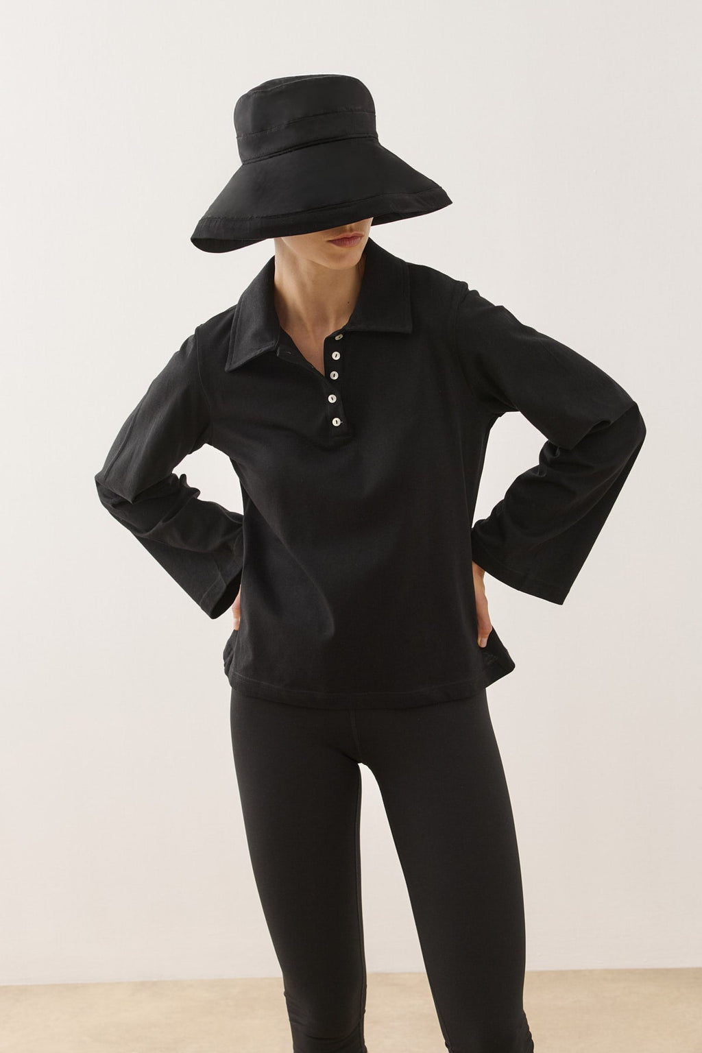 Maxi Fabric Hat Black