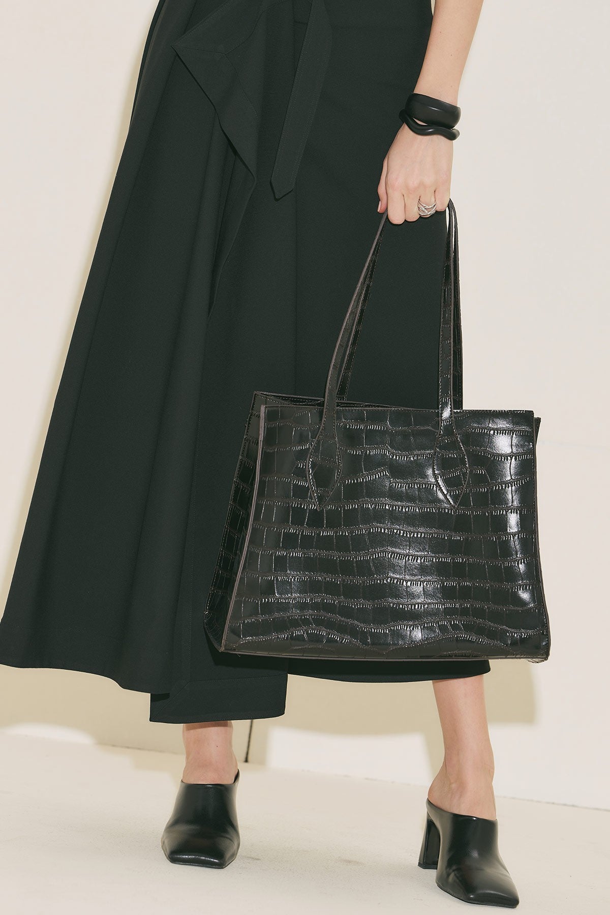 Embossed Leather City Bag Brown