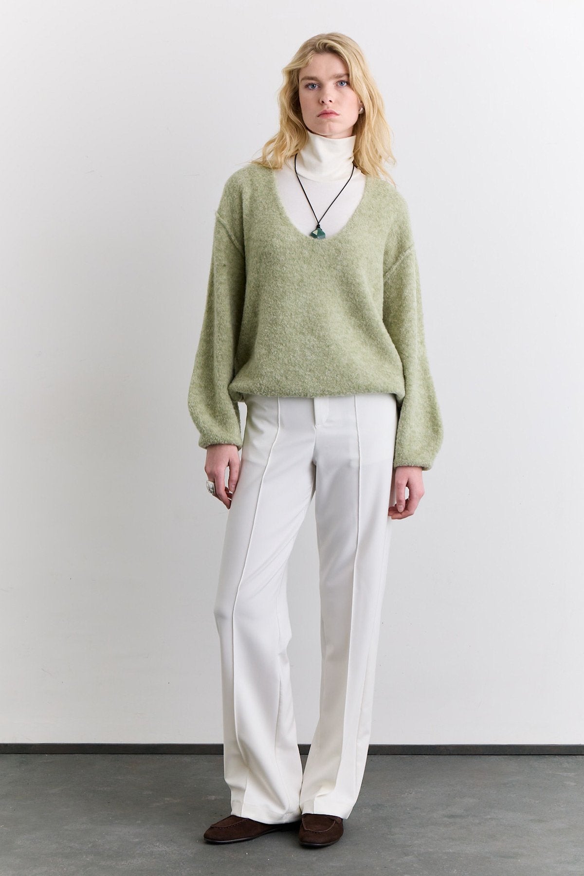 Soft-Textured Knit Sweater Green