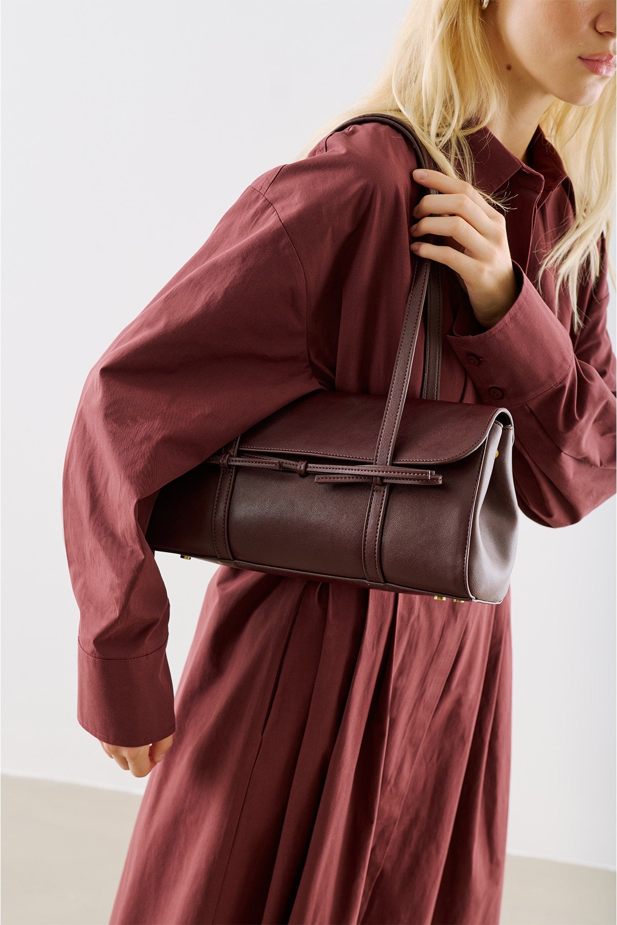 Misty Flap Shoulder Bag Burgundy