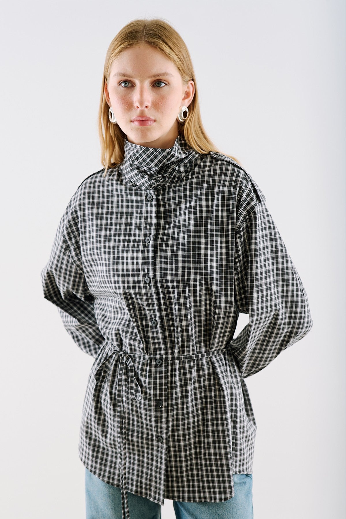 Scarf-Tie Collar Shirt Black Plaid