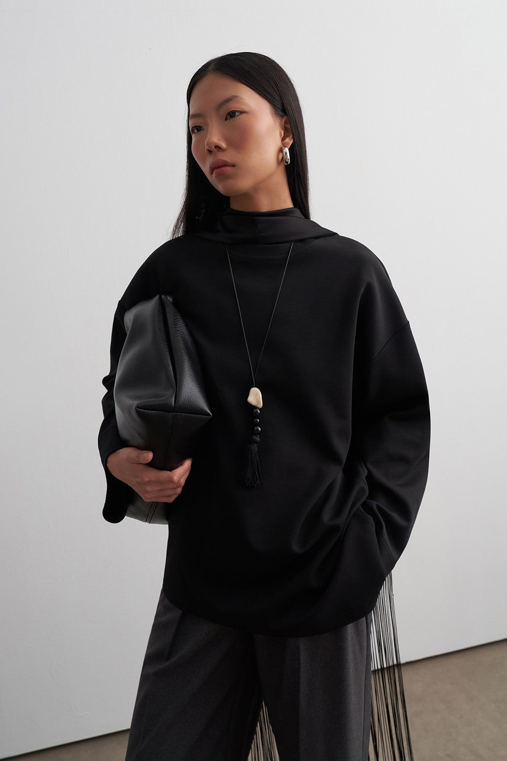 Tassel-Detail Scarf Black