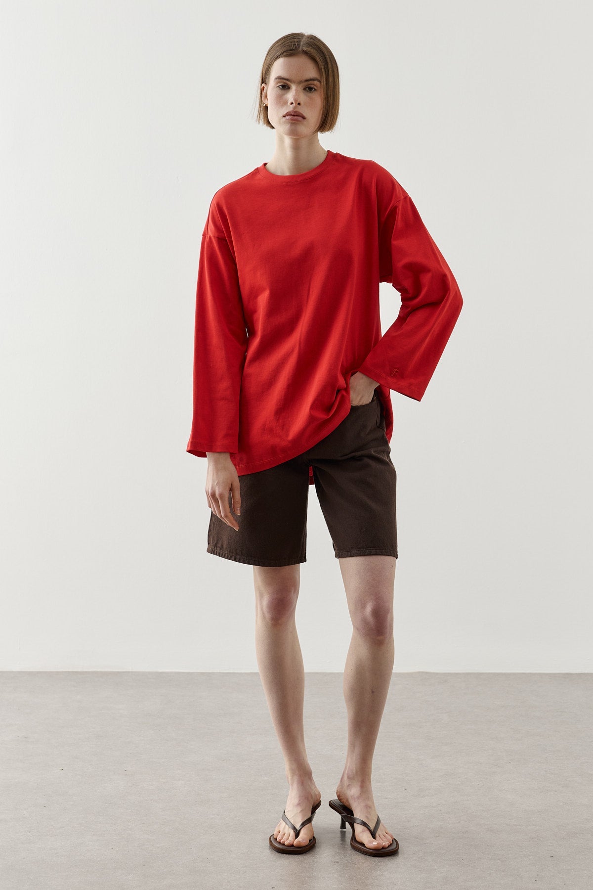 Basic Cotton T-Shirt with Contrast
Tie Detail Red