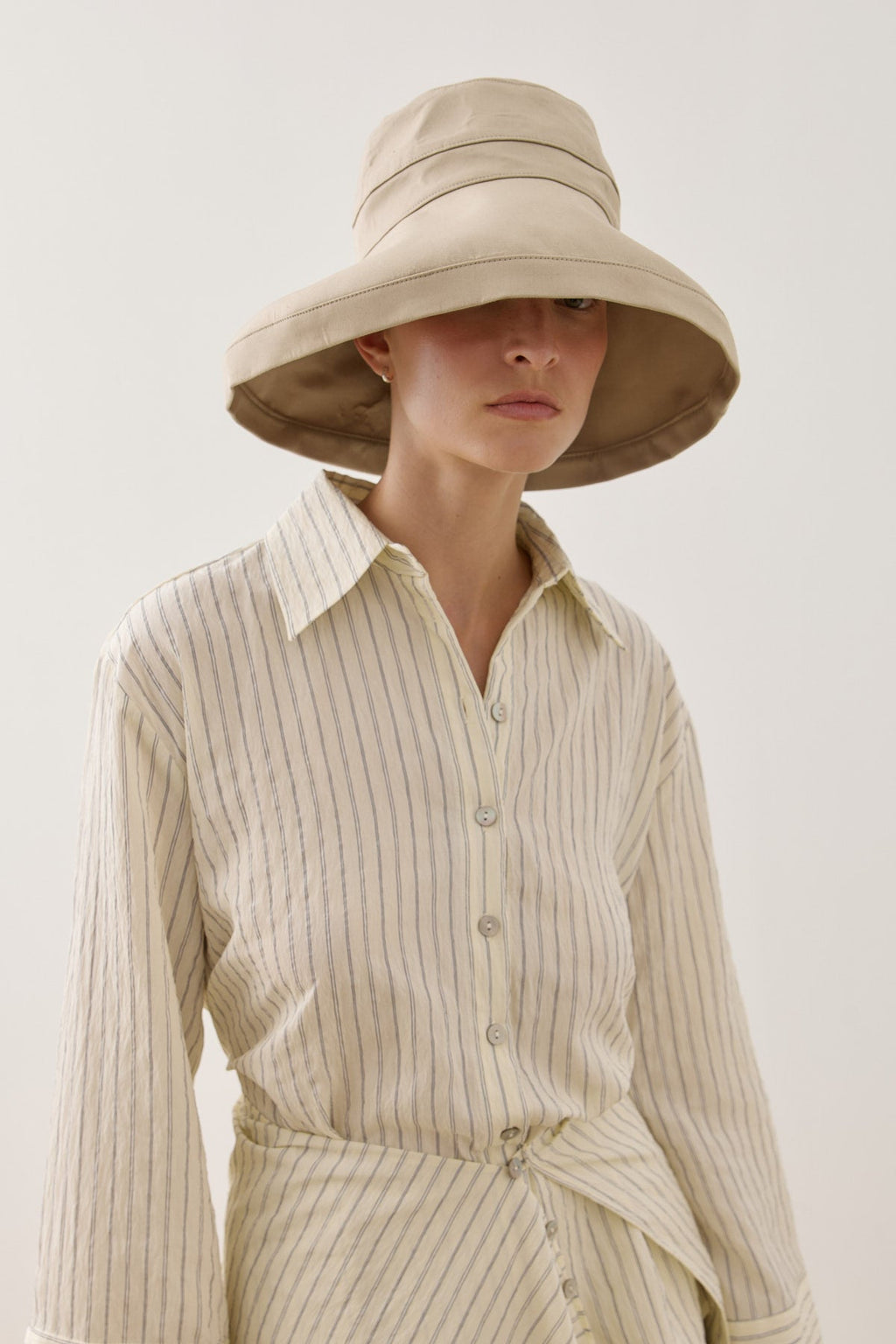 Maxi Fabric Hat Beige