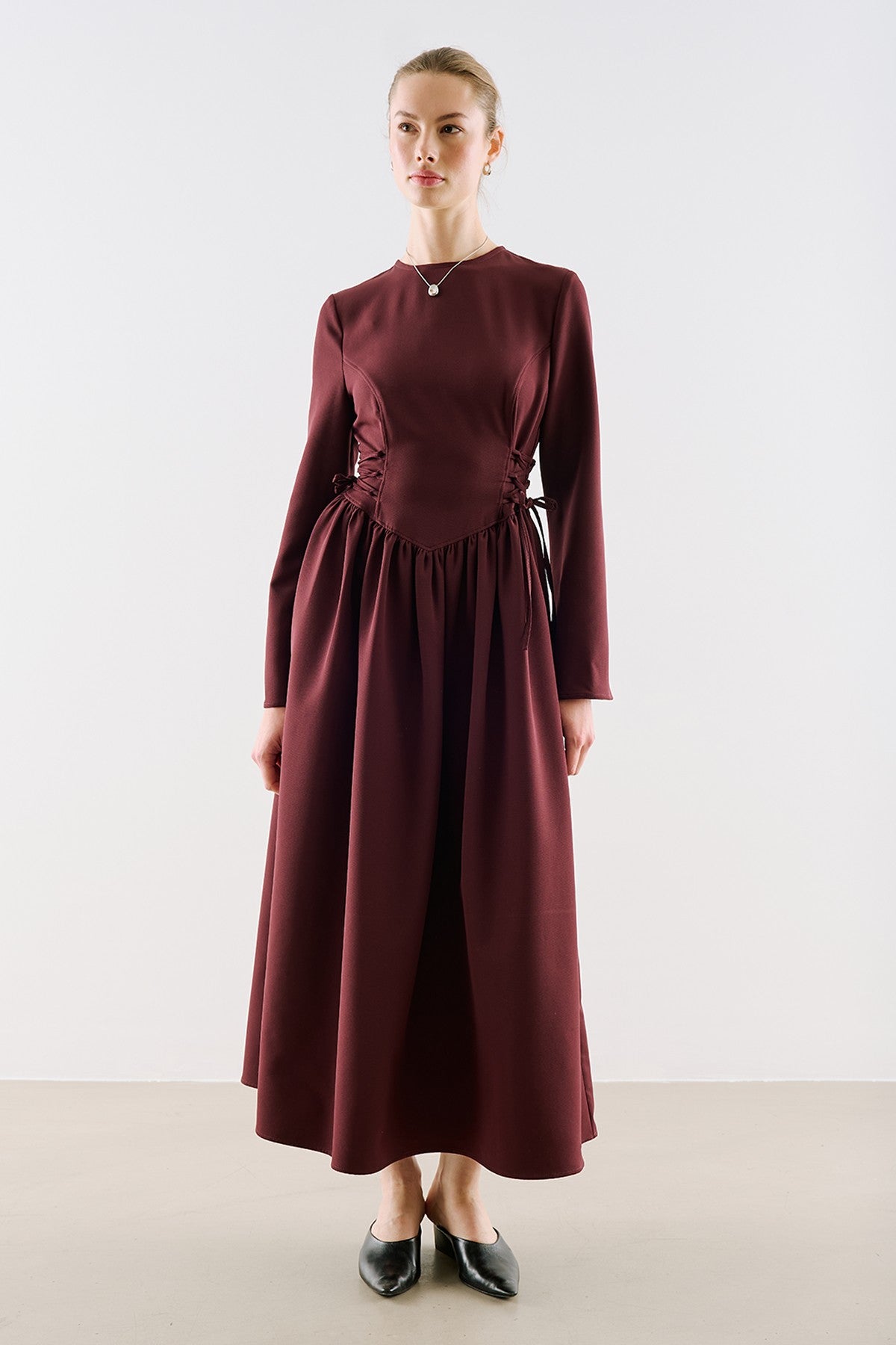 Waist-Fitted Tie-Detail Dress Burgundy