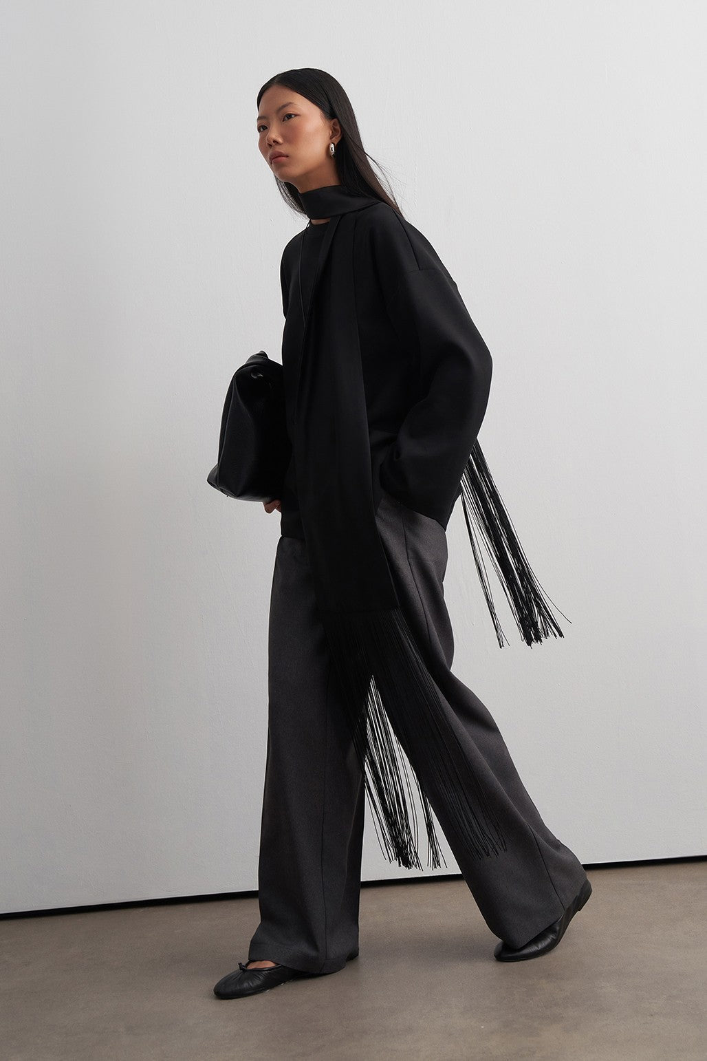 Tassel-Detail Scarf Black