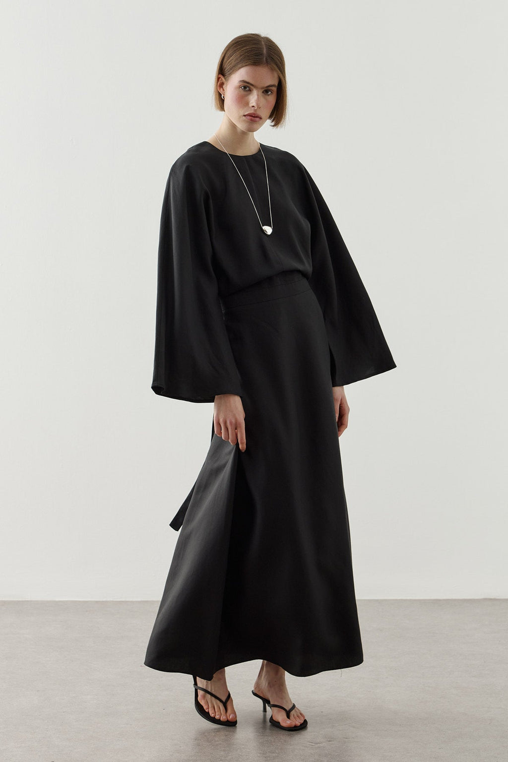 Back Tie Tencel Dress Black