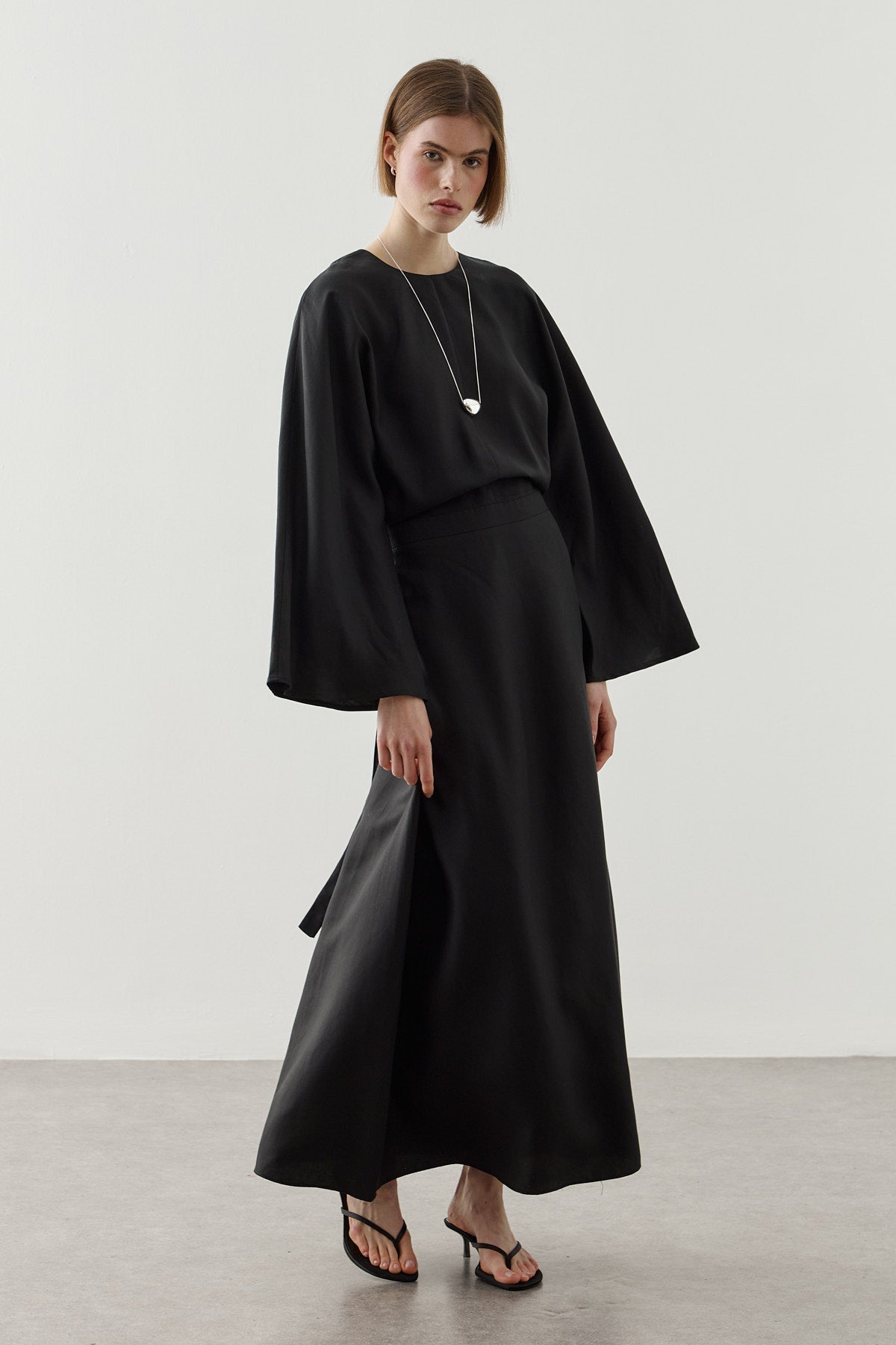 Back Tie Tencel Dress Black