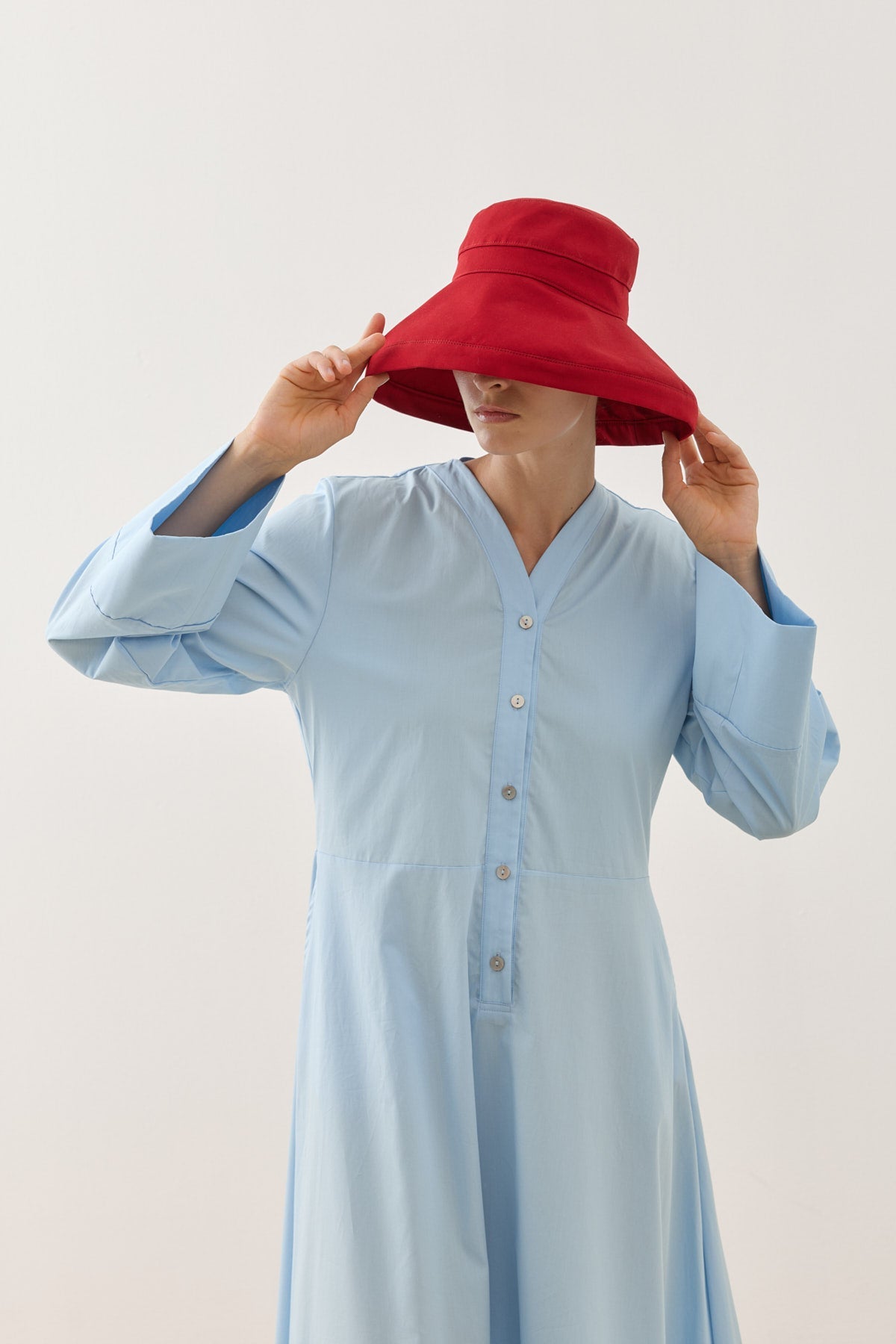 Maxi Fabric Hat Red