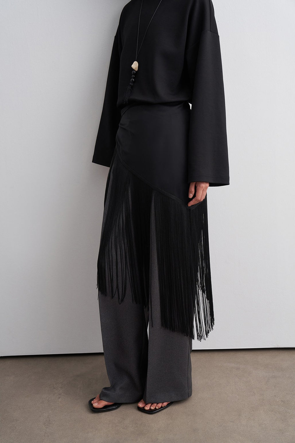 Tassel-Detail Triangle Accessory Black