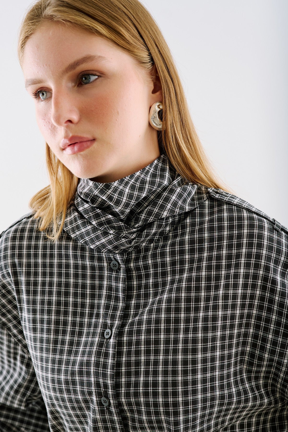 Scarf-Tie Collar Shirt Black Plaid