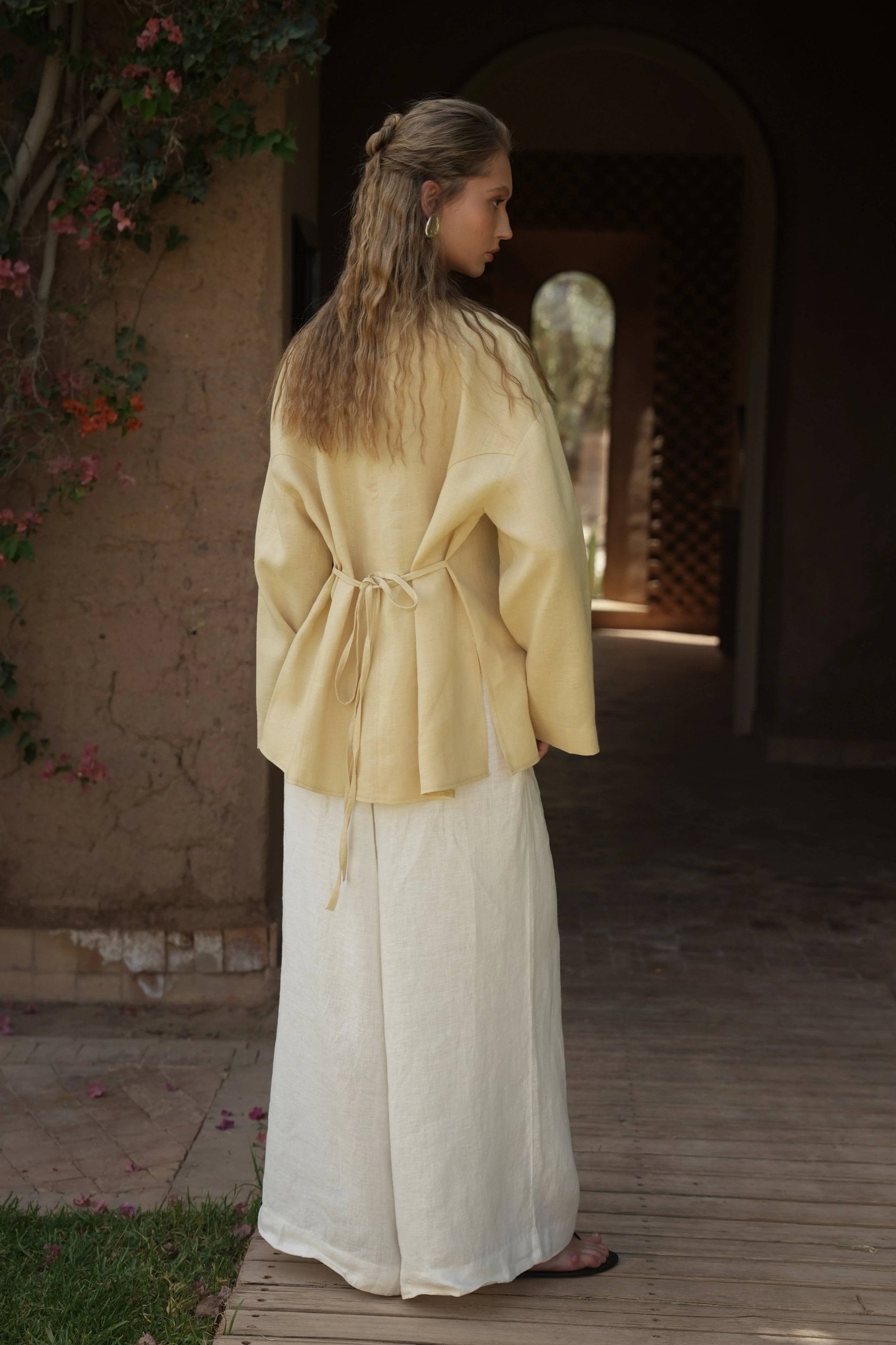 Double-Slit Organic Linen Blouse Yellow