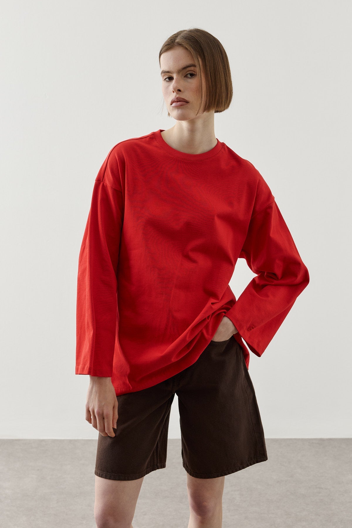 Basic Cotton T-Shirt with Contrast
Tie Detail Red