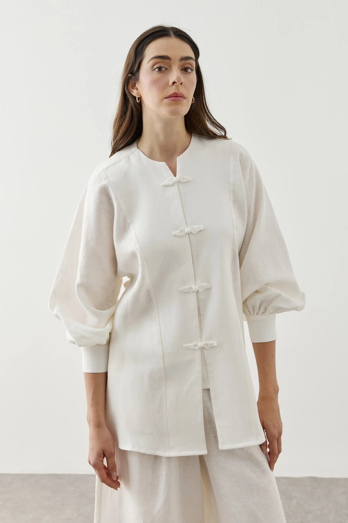 Linen Japandi Button-Up Shirt
Jacket White