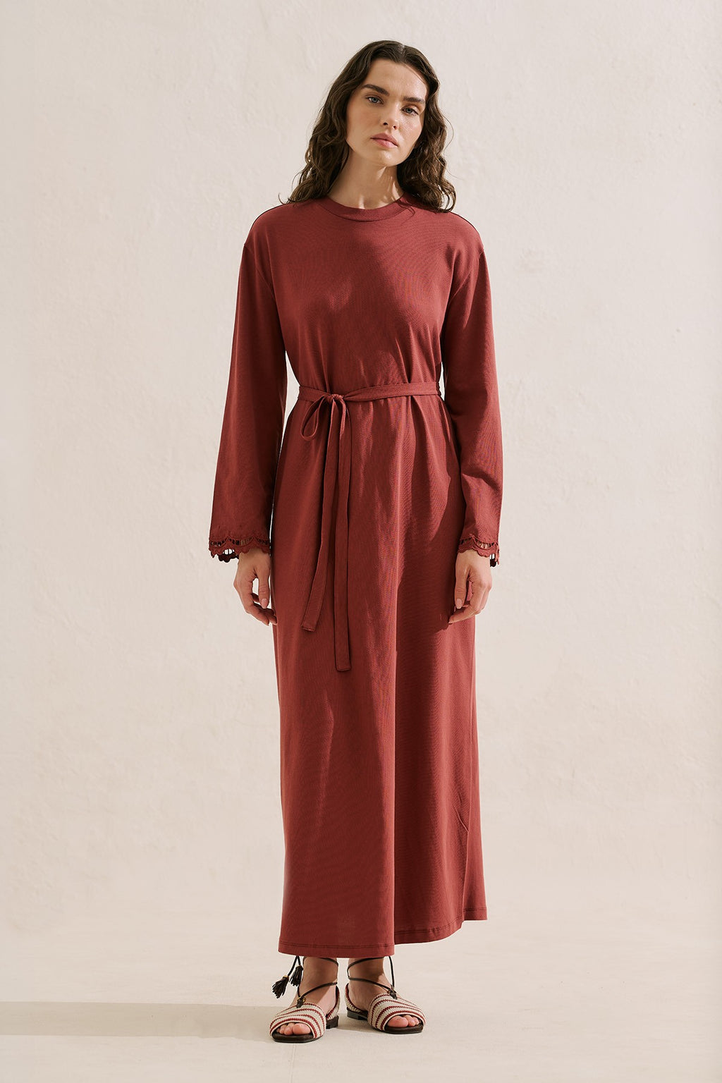 فستان مطرز مريح بطبعة البلاط