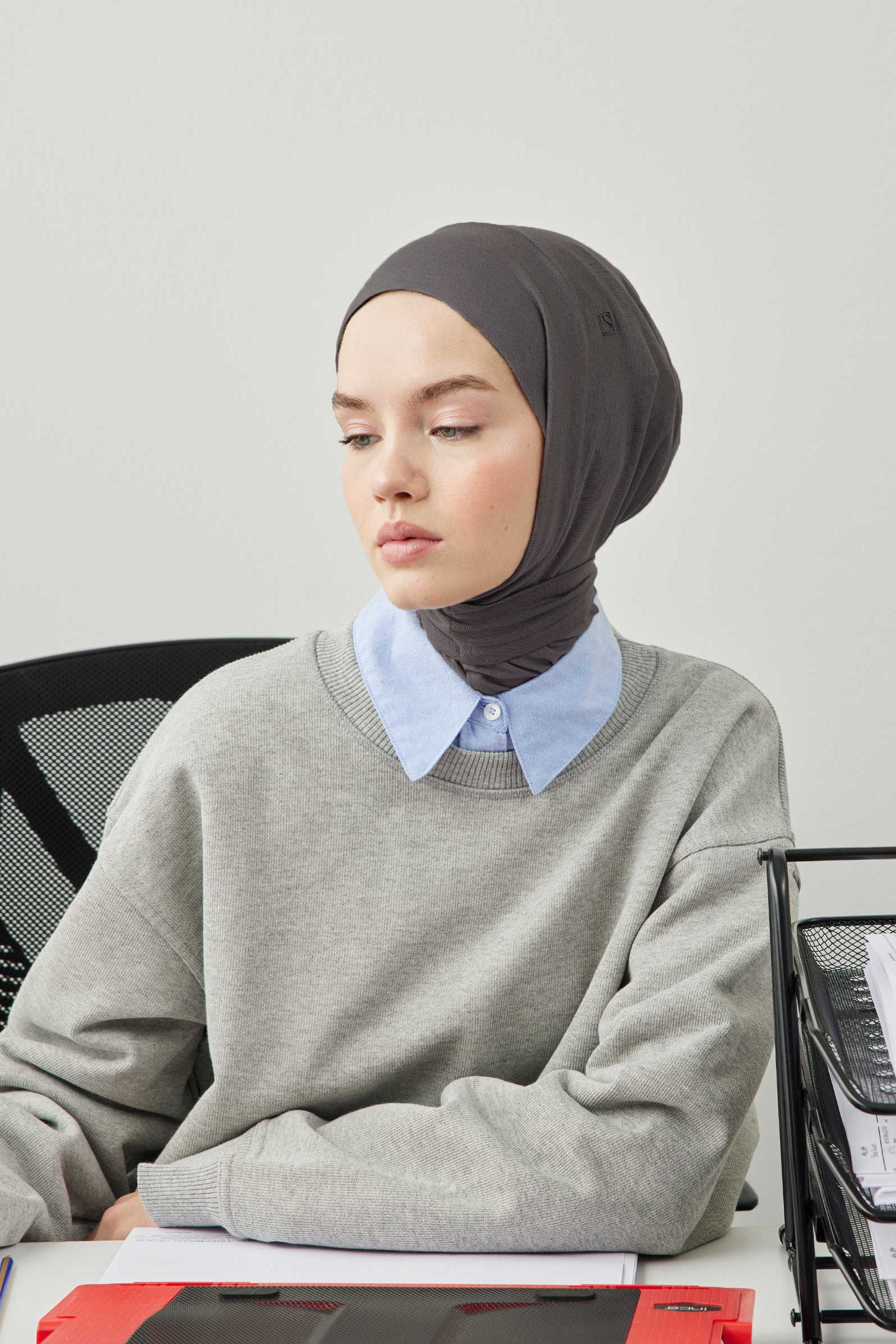 Athletic Hijab Gray