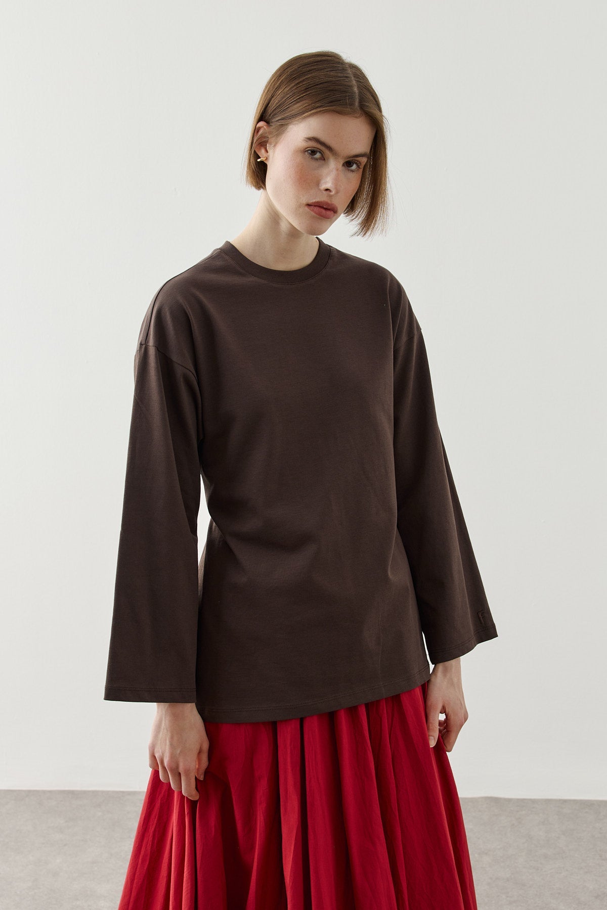 Basic Cotton T-Shirt with Contrast
Tie Detail Brown