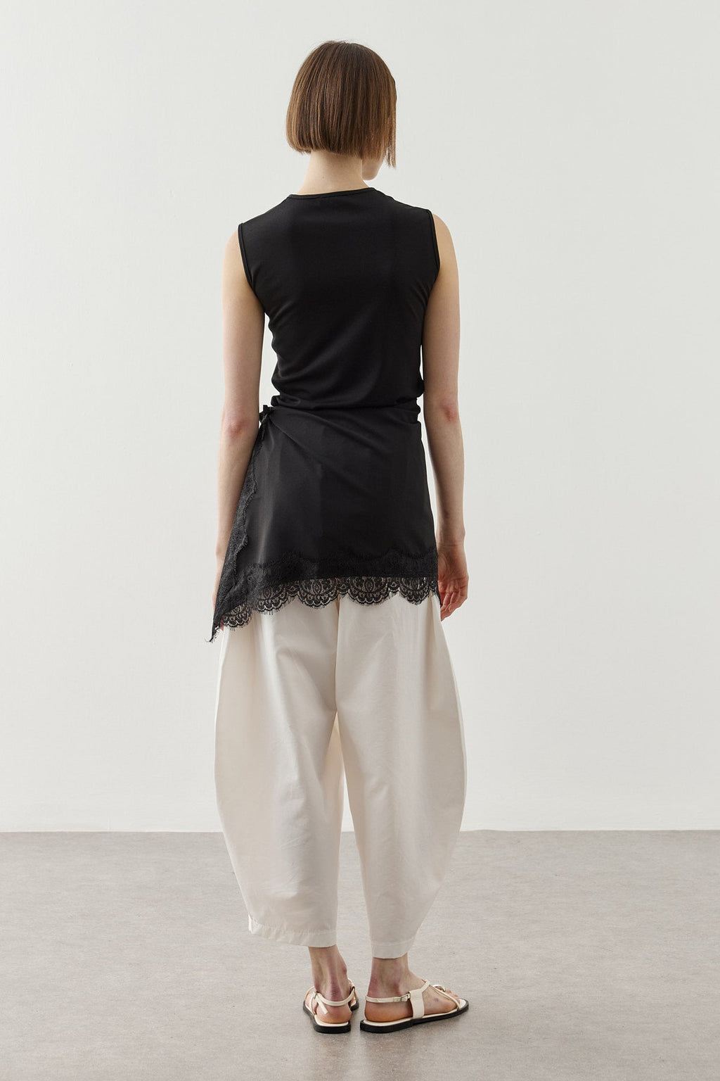 Lace-Trimmed Waist Accessory Black
