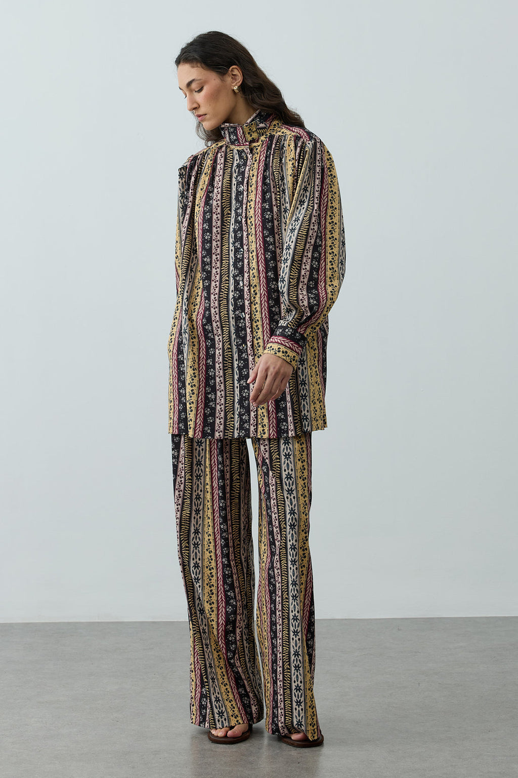 High Collar Patterned Set