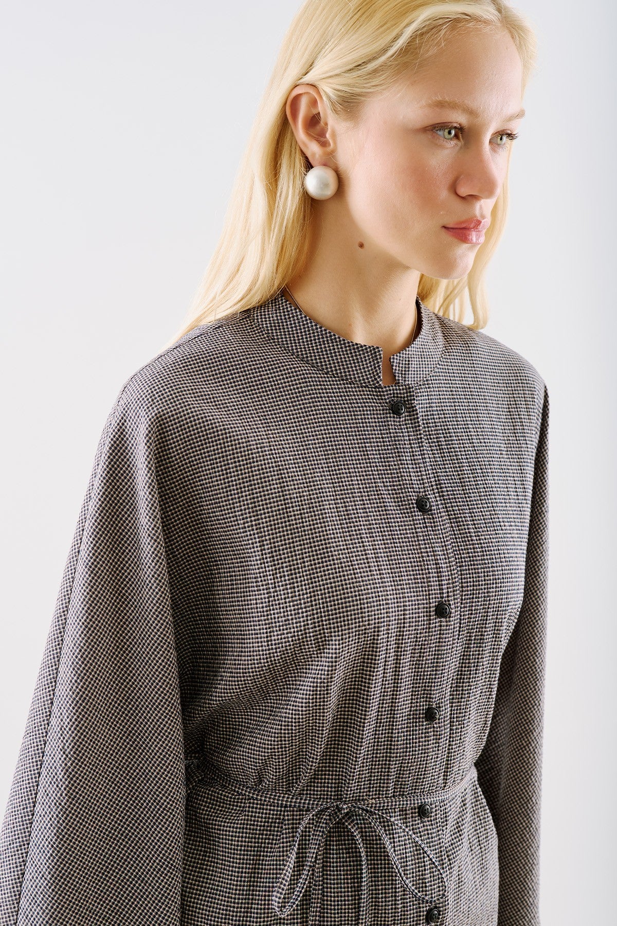 Wide-Sleeve Belted Tunic Black