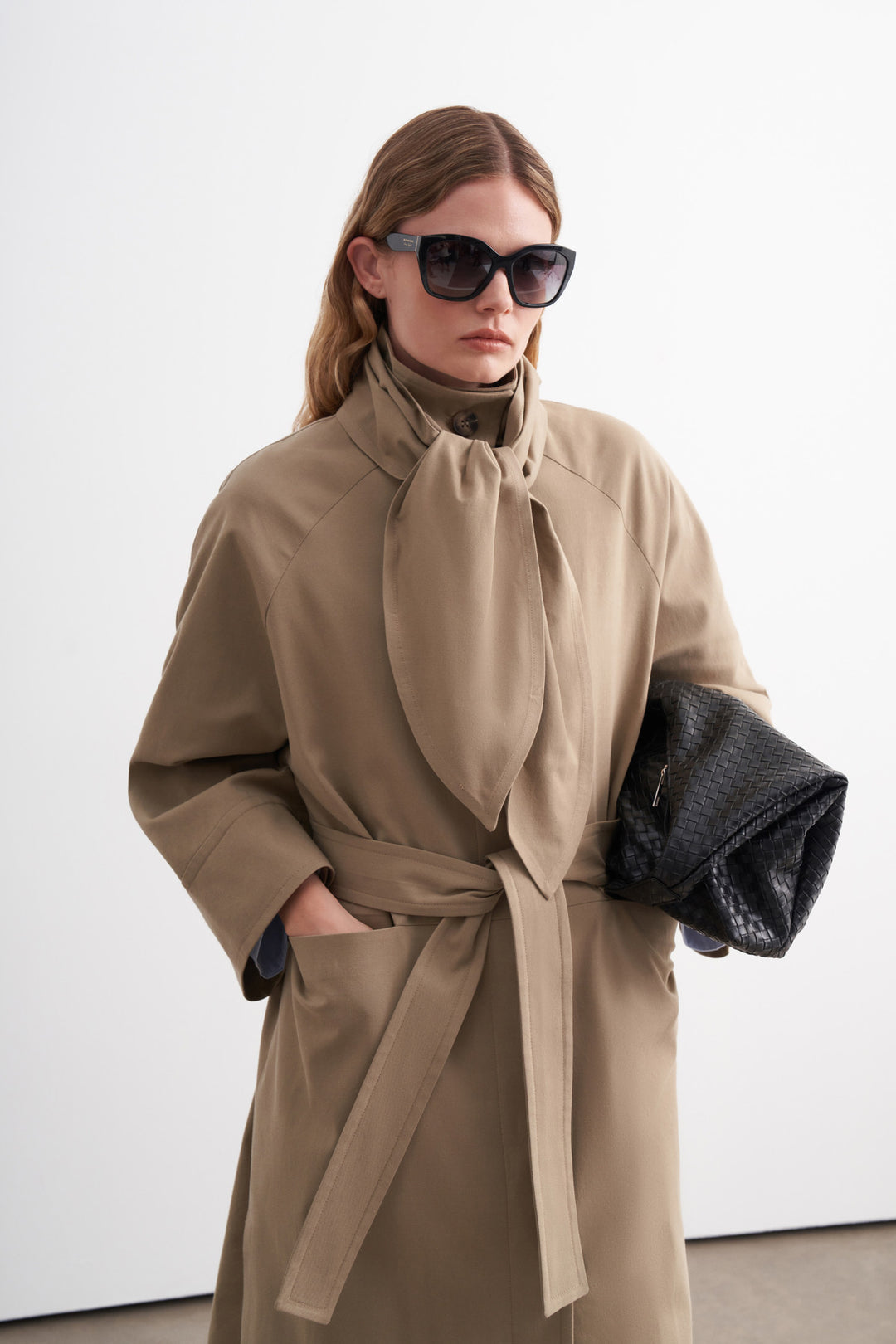 Premium Shawl-Detail Trench Coat Camel