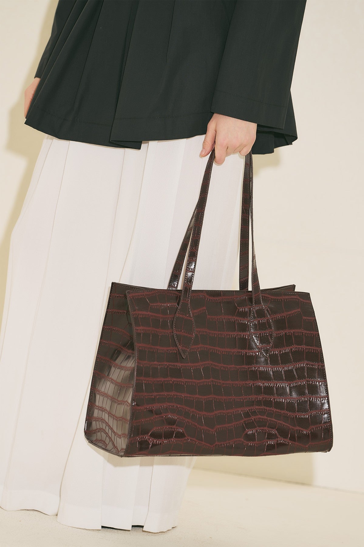 Embossed Leather City Bag Burgundy