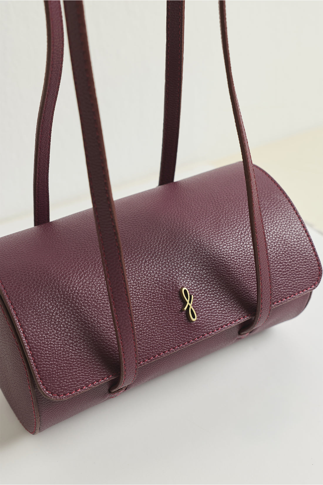 Sansy Cylinder Shoulder Bag Plum