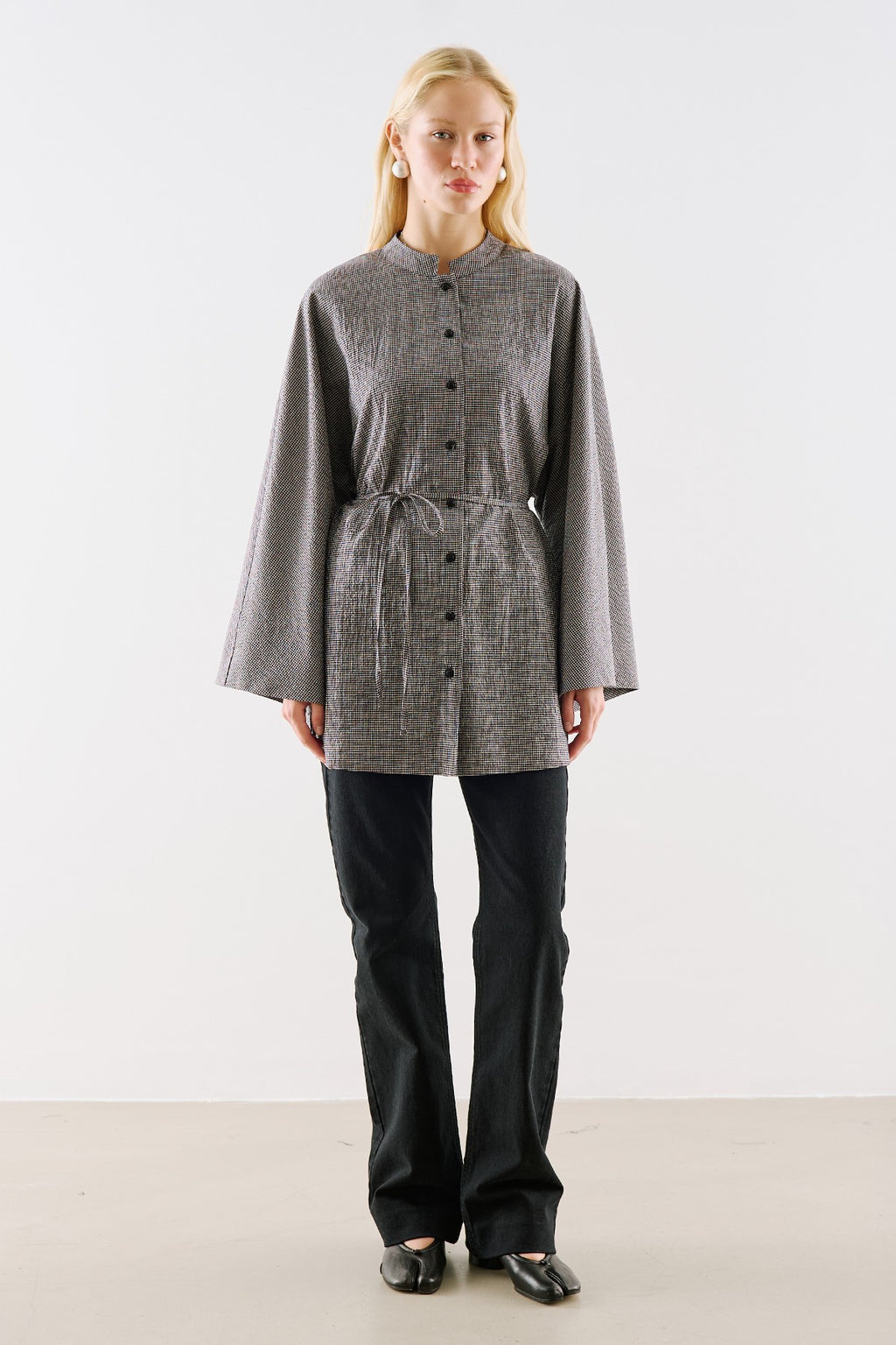 Wide-Sleeve Belted Tunic Black