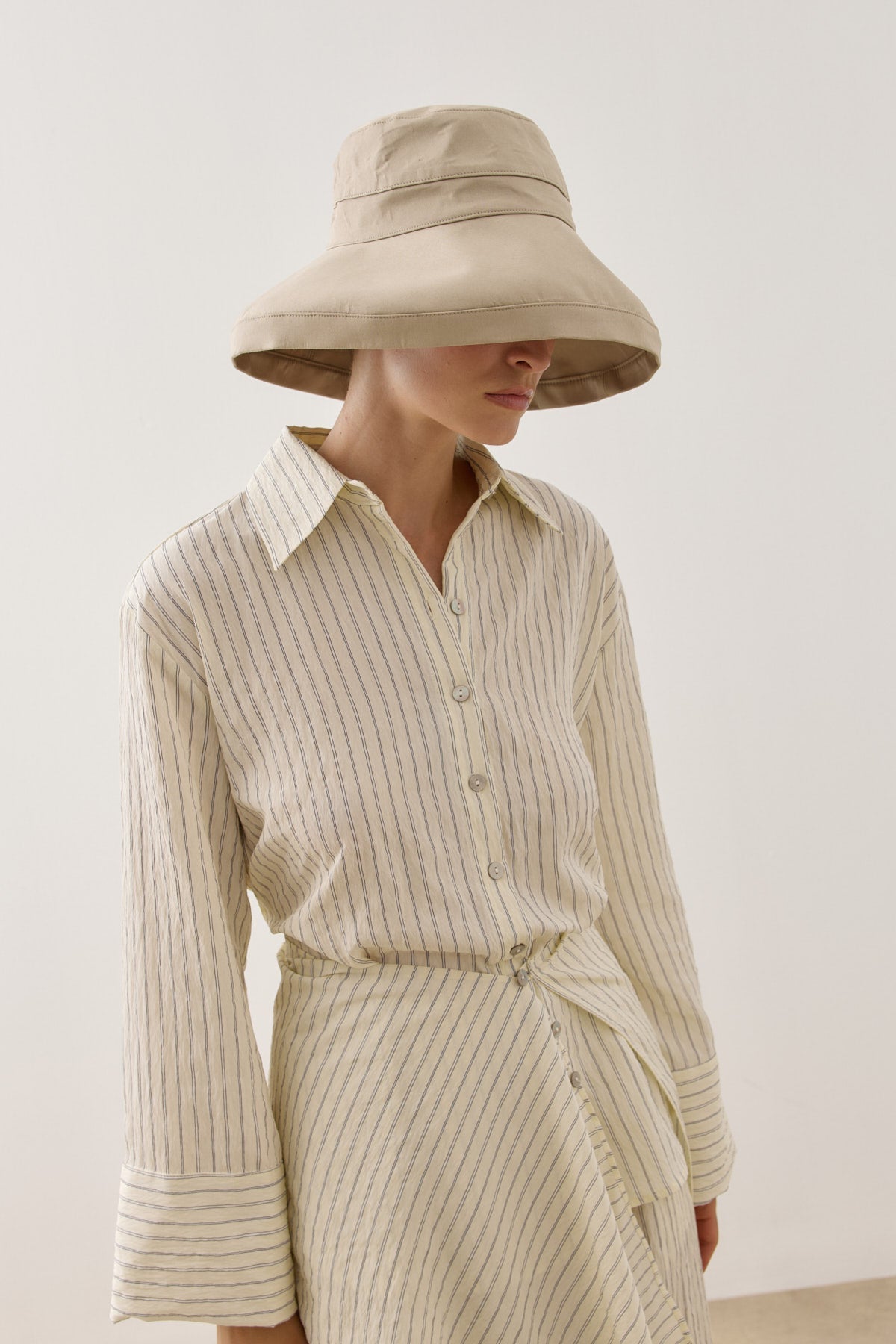 Maxi Fabric Hat Beige