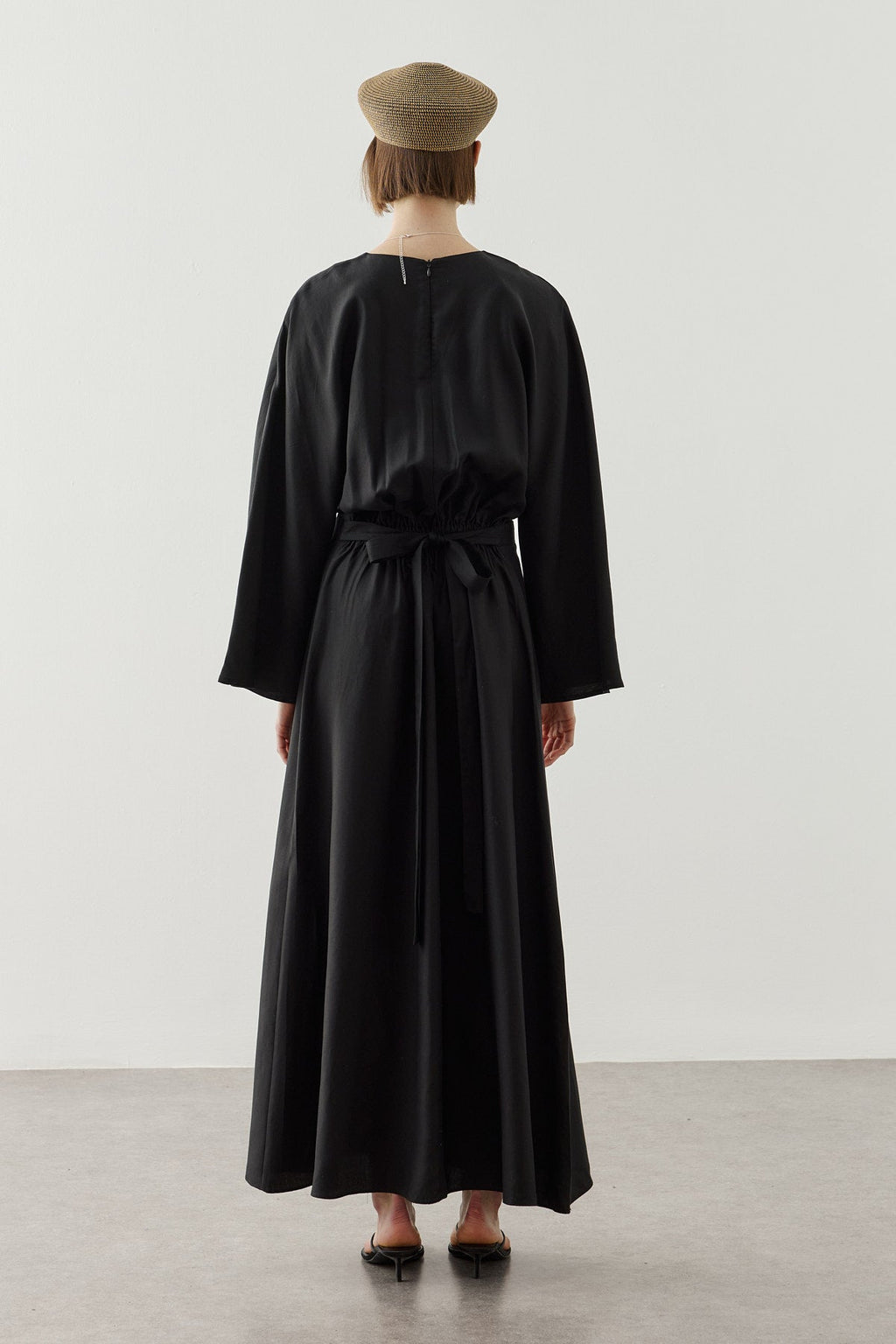 Back Tie Tencel Dress Black