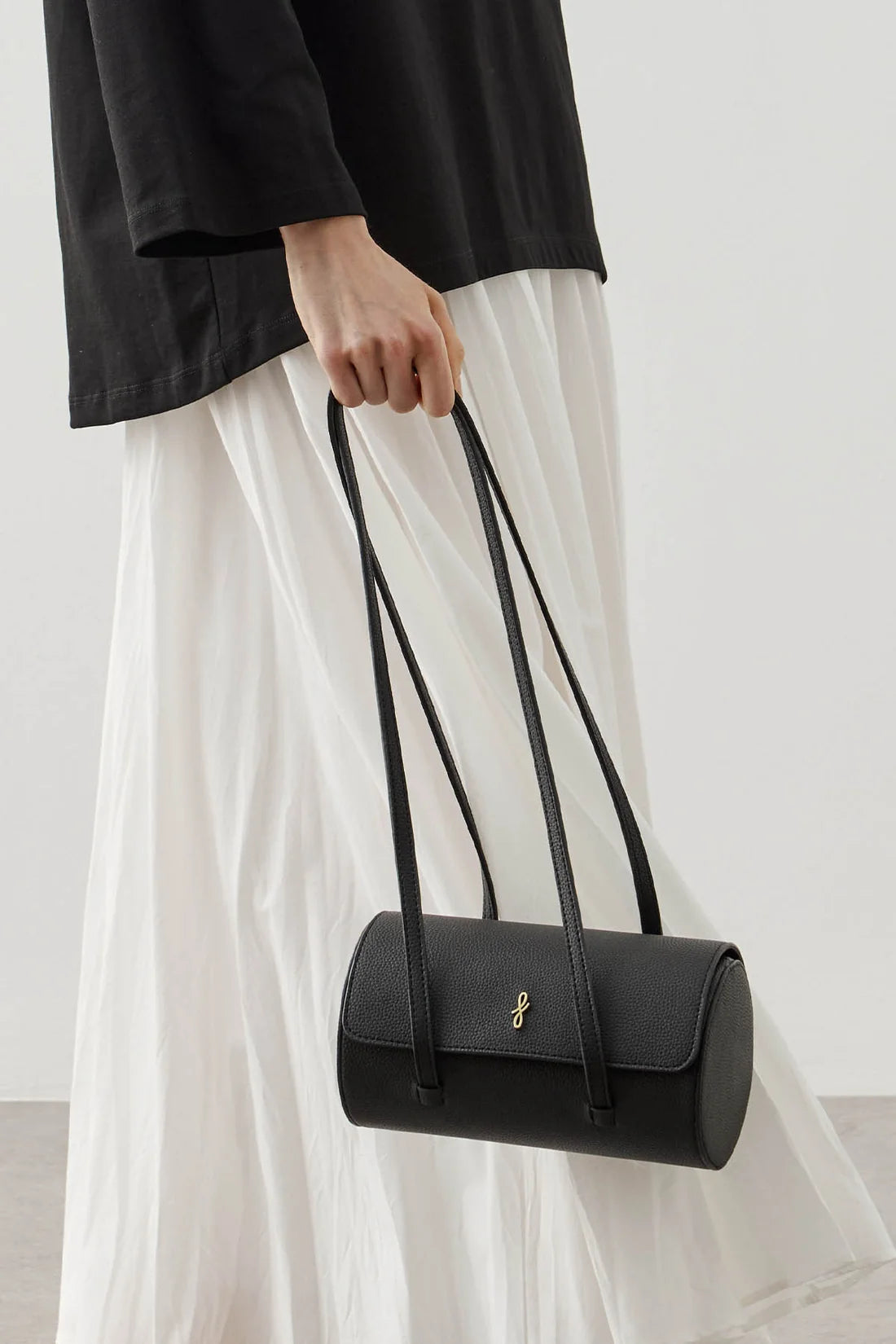 Sansy Cylinder Shoulder Bag Black